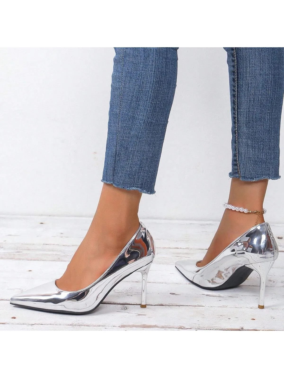 2024 Fashion High-Heeled Shoes, Pointed Toe Metallic Silver With Electroplated Gold Heels For Women