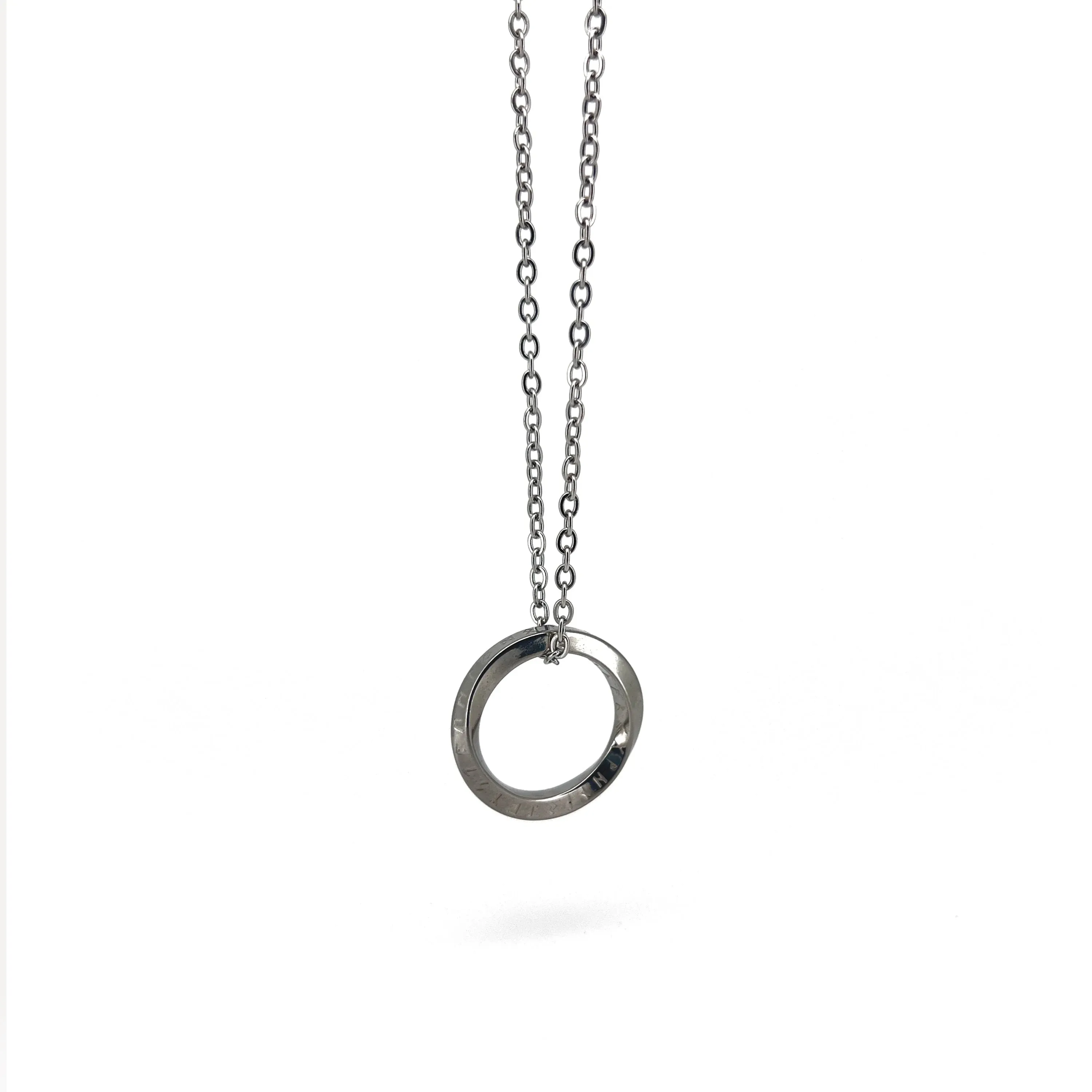 Erlend Mobius (Round) Pendant with Chain