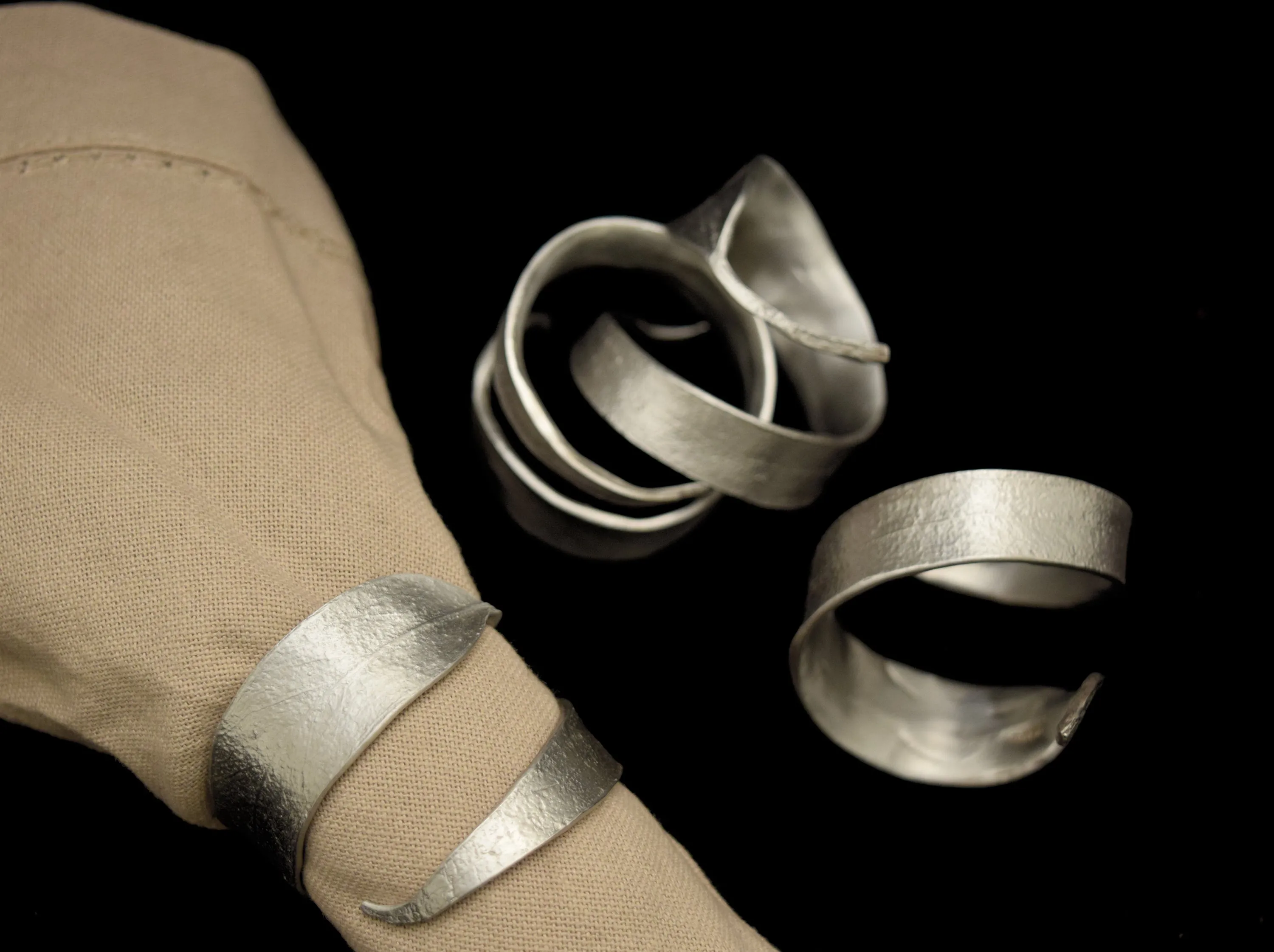 Eucalyptus Napkin Rings -Pewter