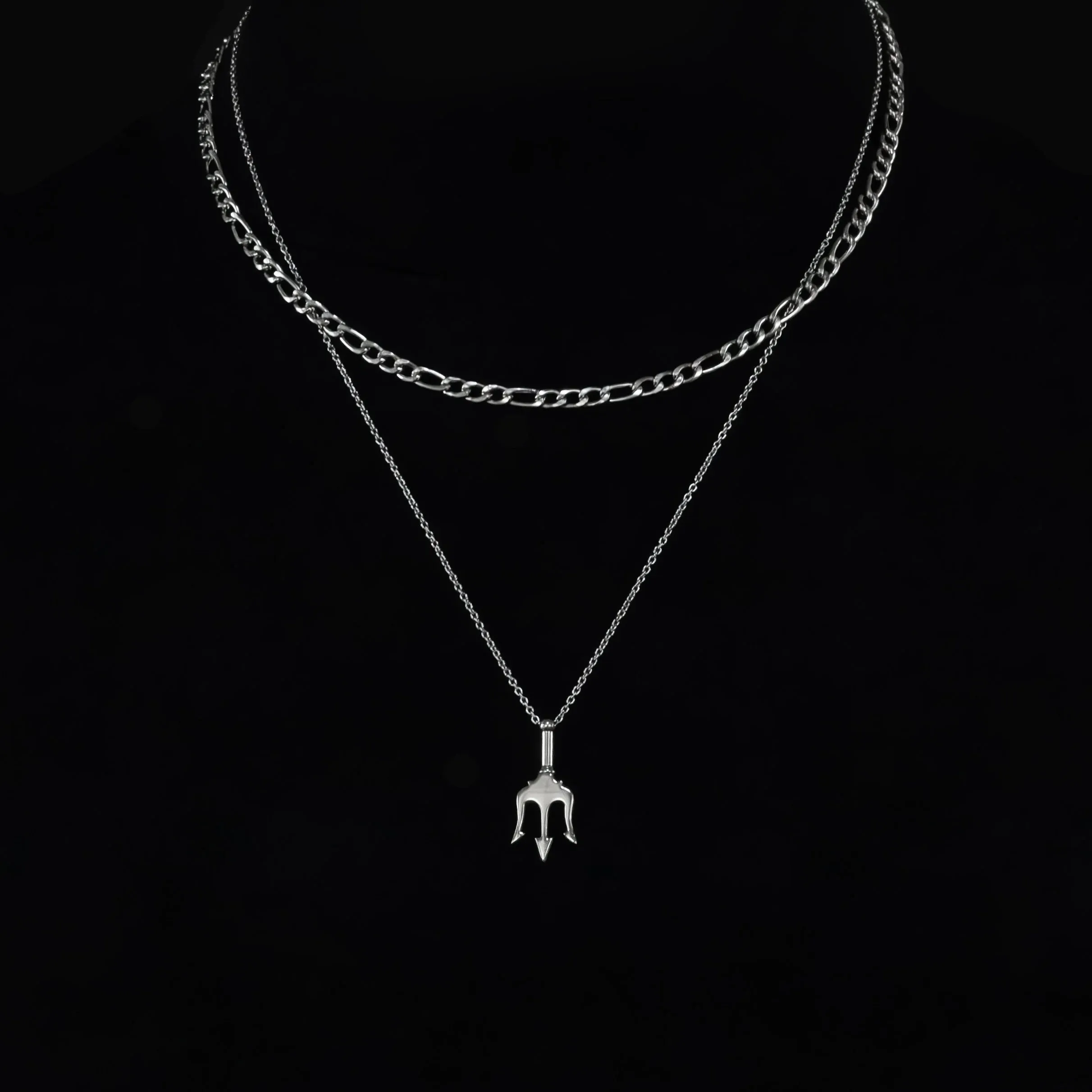 Ferni Stainless Steel Trident Pendant & Figaro Chain Necklace Set