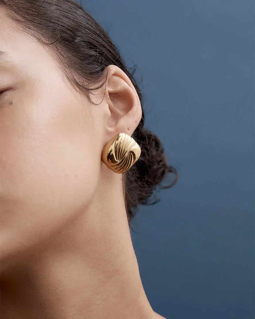 Gianna Earrings in Gold