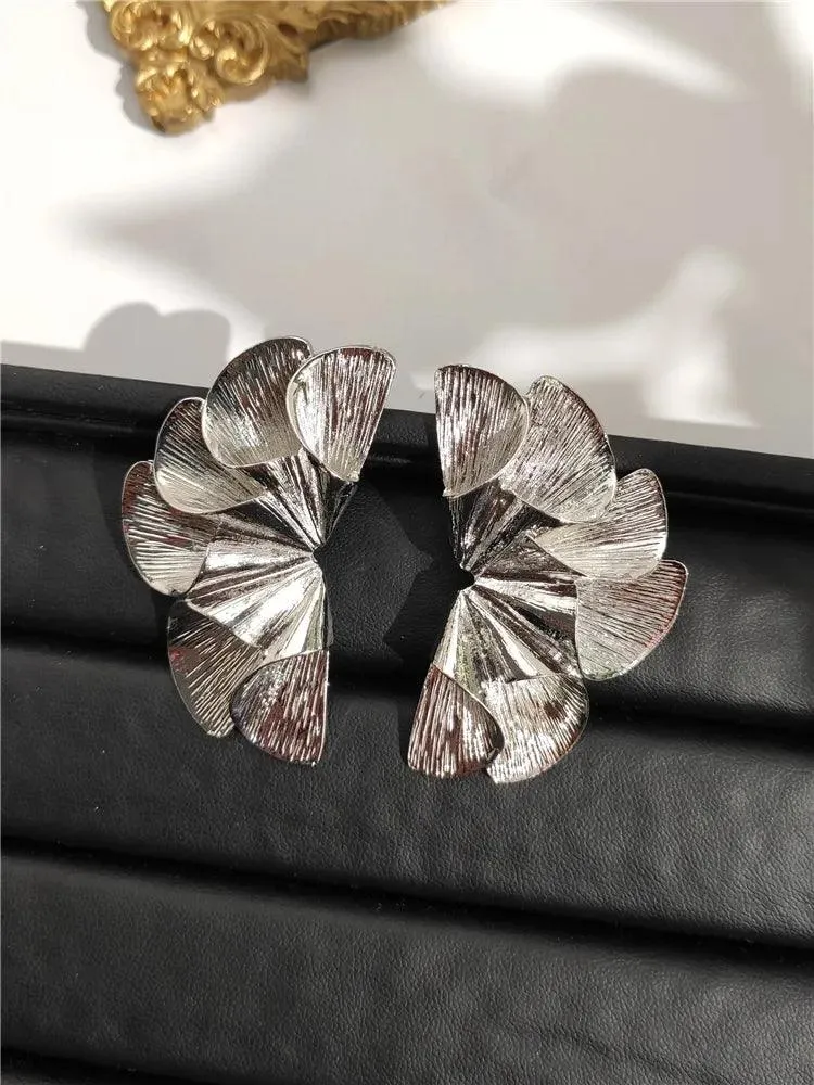 Iana Fan-shaped Leaf Earrings