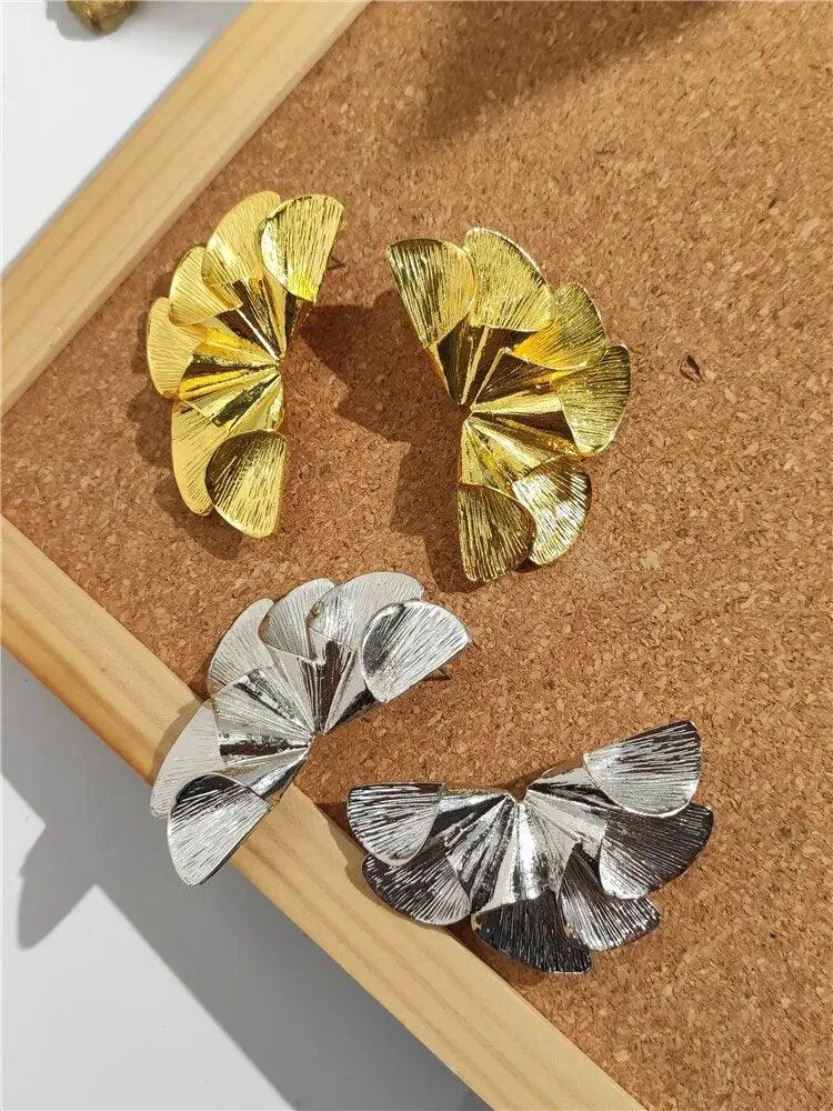 Iana Fan-shaped Leaf Earrings