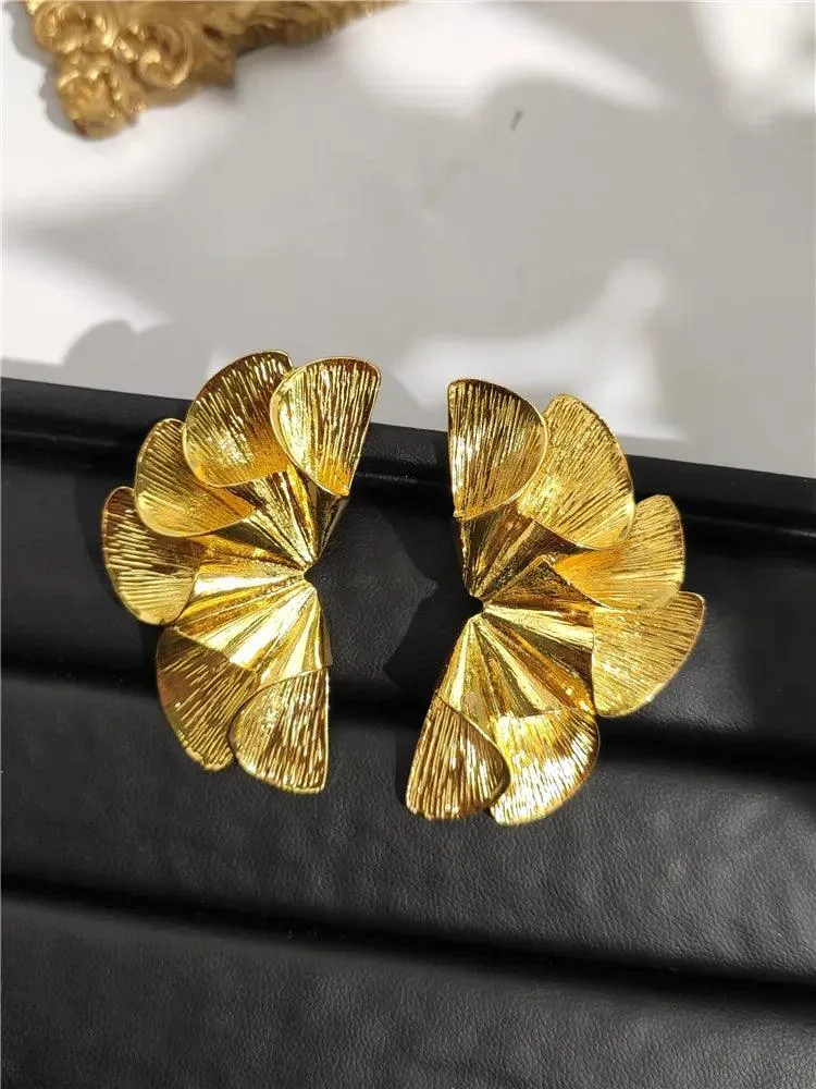 Iana Fan-shaped Leaf Earrings