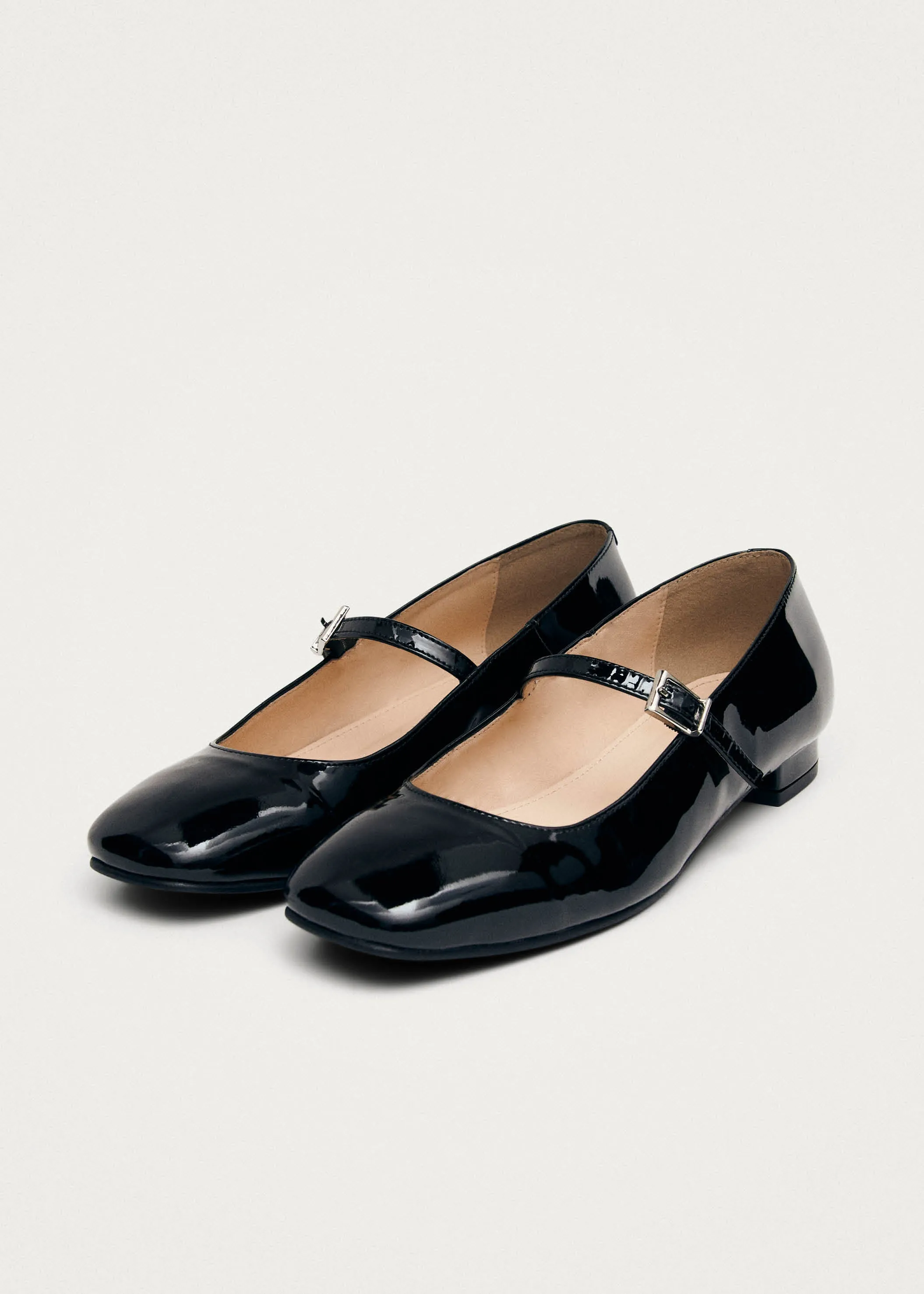 Por Do Sol Onix Black Leather Ballet Flats